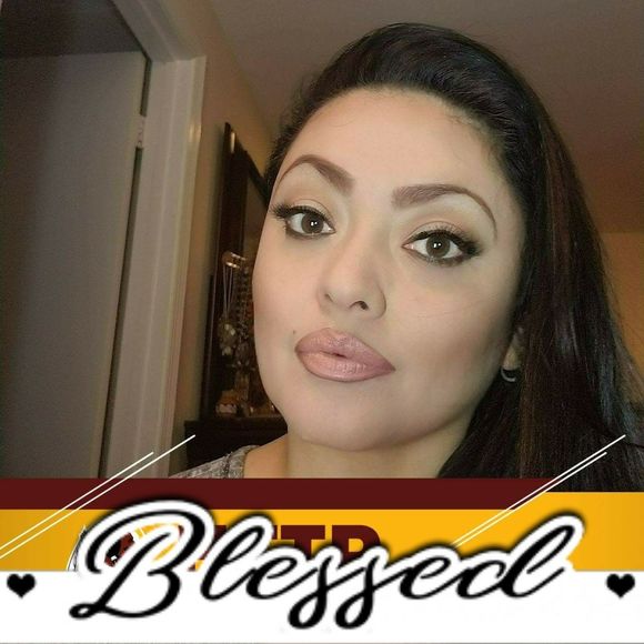 Meet your Posher, Lisa - Picture 1 of 1